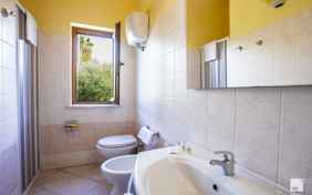 Familienzimmer Badezimmer